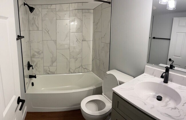 Photo - 122-124 E High Street Unit APT 102