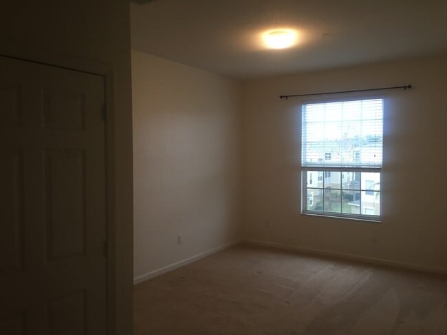 Photo - 2307SPD(100) Unidad 301