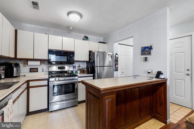 Photo - 1102 Diamond Dr