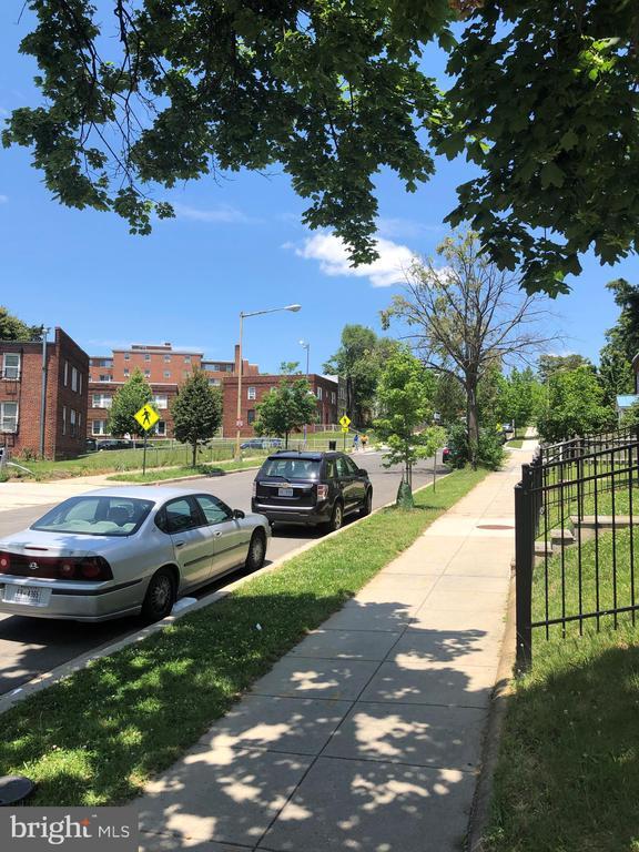 Photo - 849 19th St NE