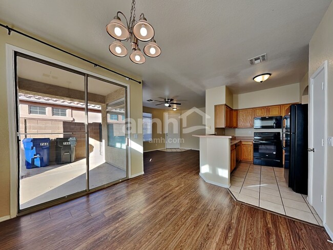 Photo - 766 S Jesse St