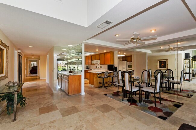 92 Presidio Pl