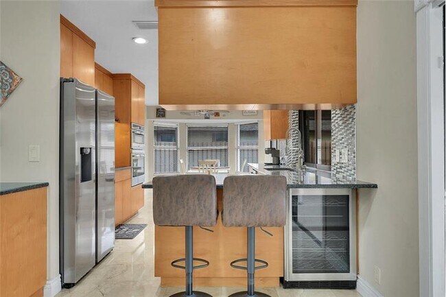 Photo - 614 Azure Ave