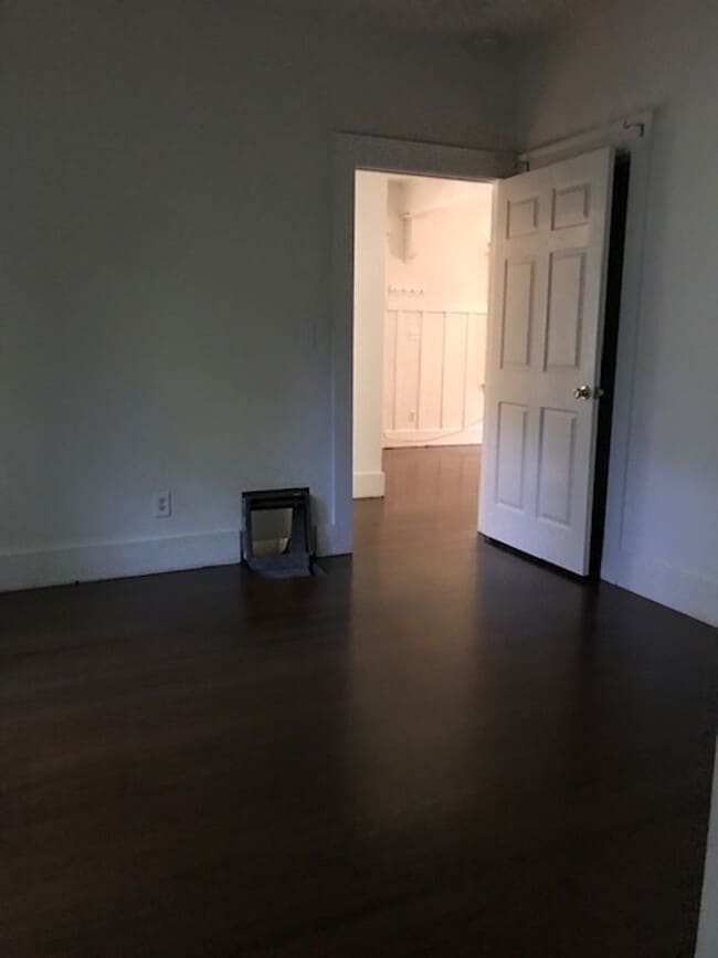 Photo - Great downtown location