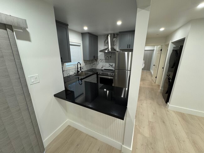 Photo - 603 Woodside Way