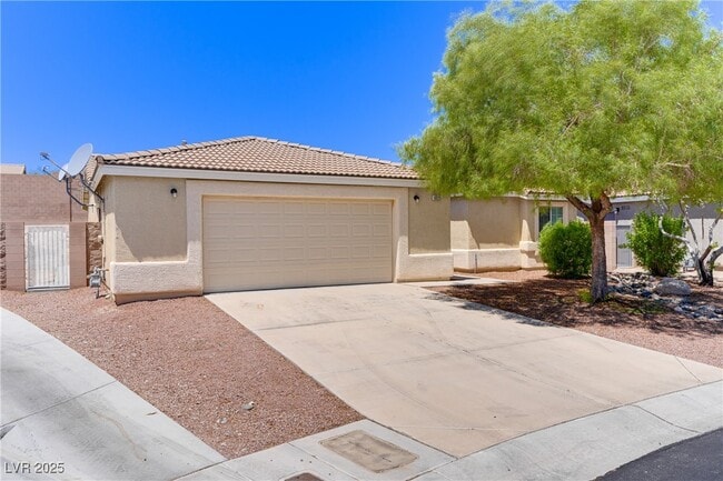 Photo - 10225 Clarks Creek St House