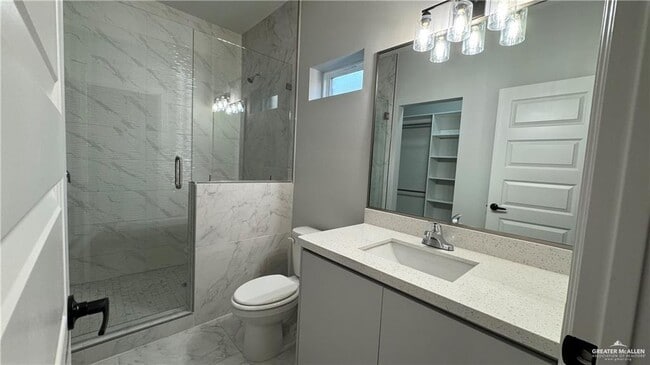 Building Photo - 9 Hidden Hls St Unit 1