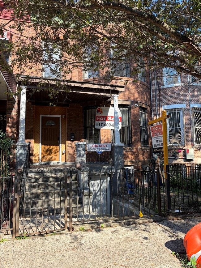 Building Photo - 655 Hendrix St