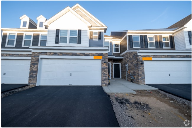 Building Photo - 17981 Giants Wy Rental
