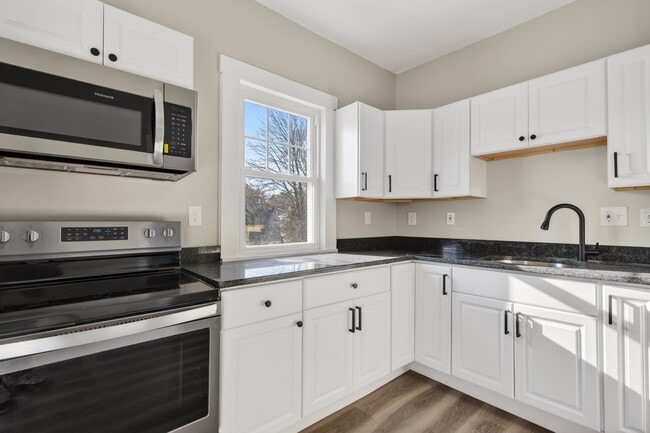 Photo - 946 N Main St Unit 2SW