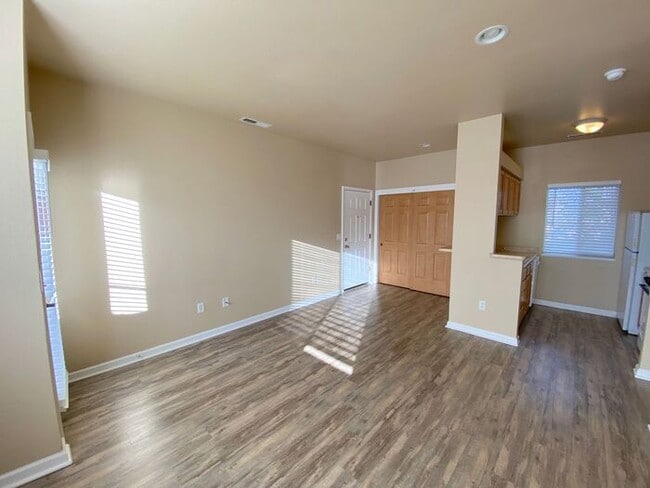 Photo - Reno Lower Midtown - Washer-Dryer in Unit/1 Small Pet Friendly