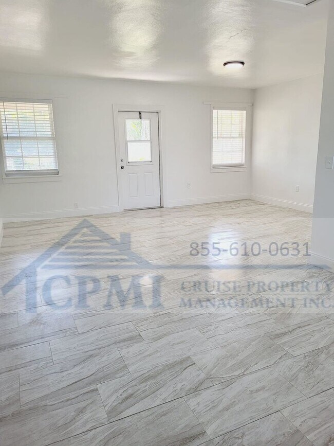 Photo - 3000 NW 5th Ave