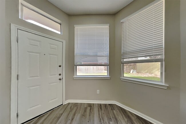 Photo - 7015 Fountain Lilly Dr