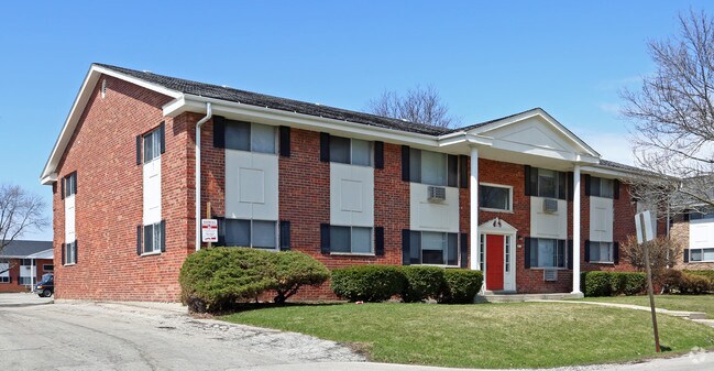 Exterior Facade - Willowick Apartments