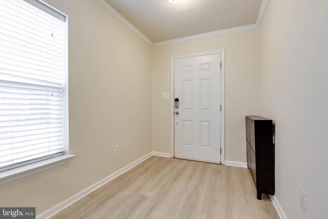 Photo - 1919 Beckman Ter