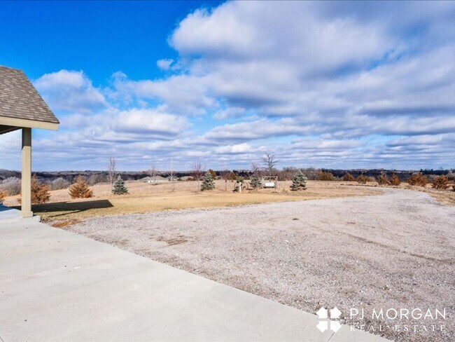 Photo - Tucked Away Yet Close to It All-Beautiful Elkhorn Rental has it all!