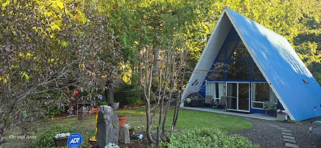 Building Photo - Perfect A Frame located above Hood Canal