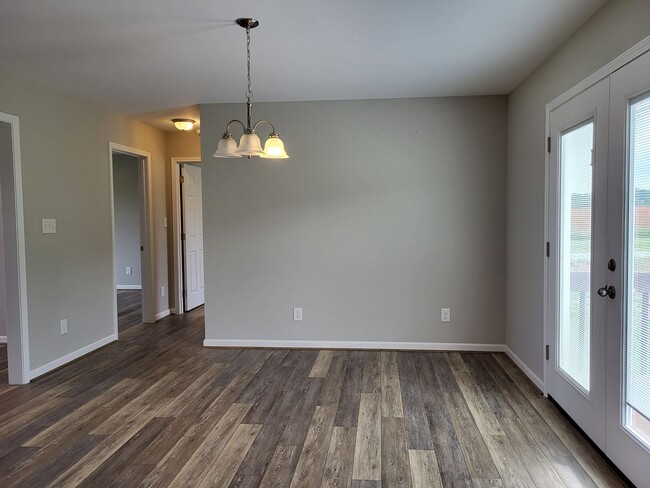Photo - 1330 Daniels Rd