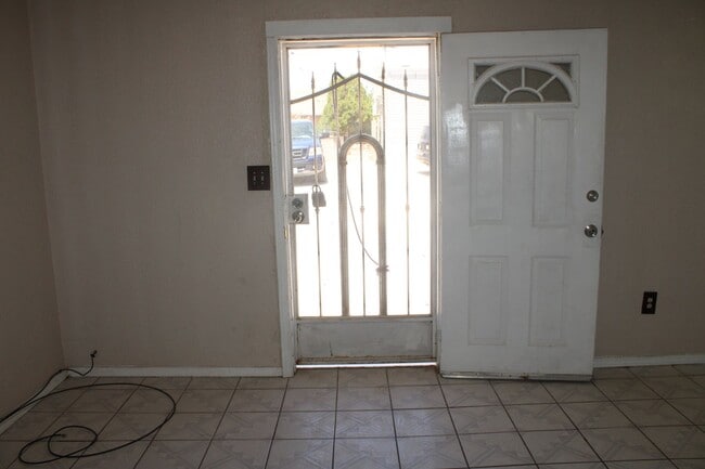 Photo - 1368 Reid Rd
