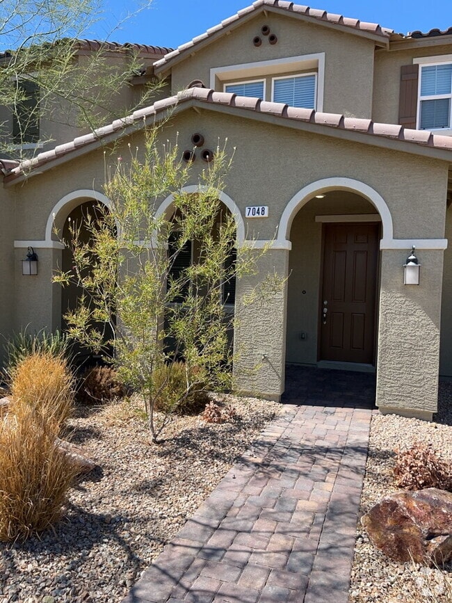 Building Photo - "Charming 3-Bed Oasis in North Las Vegas w... Rental