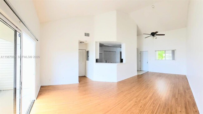 Photo - 3445 NW 44th St Unit 204