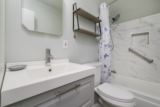 Photo - 7971 Hanford Way