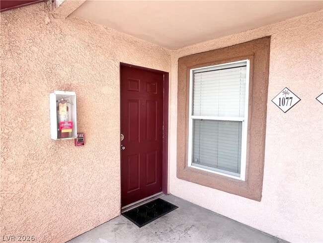 Photo - 1150 N Buffalo Dr Unit 1077