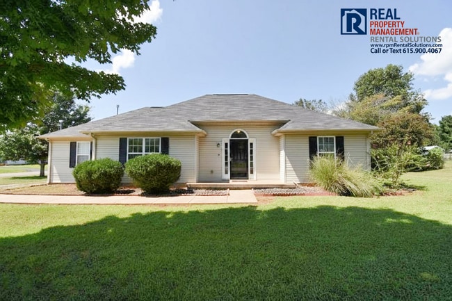 Building Photo - 7403 Greenway Dr