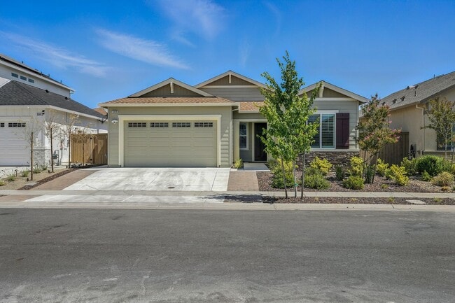 Photo - 5049 Cardero Way