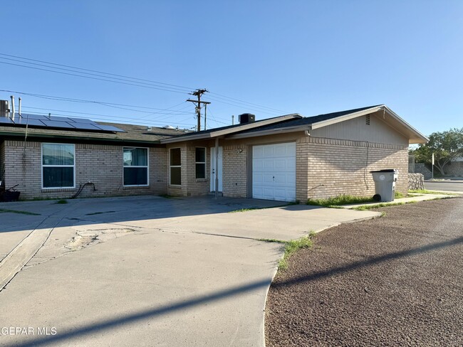 Photo - 10833 Cardigan Dr