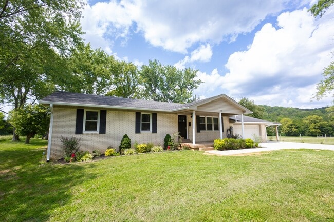 Photo - 815 Mount Olivet Girkin Rd