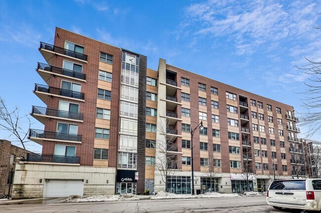 Building Photo - 873 N Larrabee St Unit 305 Rental