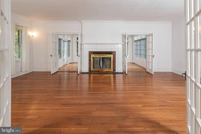 Photo - 254 Jefferson Rd