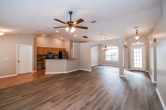 Photo - 1299 Summit Oaks Dr E