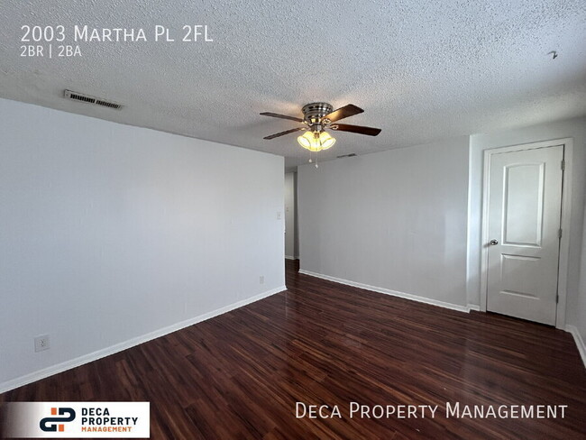 Photo - 2003 Martha Pl