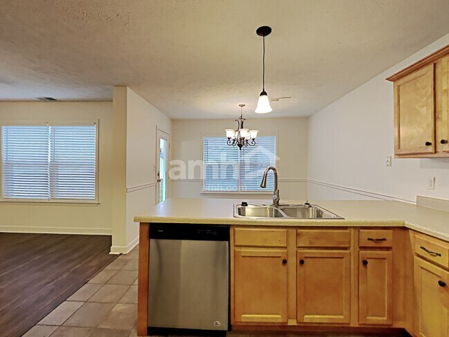 Photo - 1504 Beaconcrest Cir