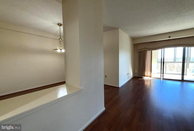 Building Photo - 3005 S Leisure World Blvd Unit 526