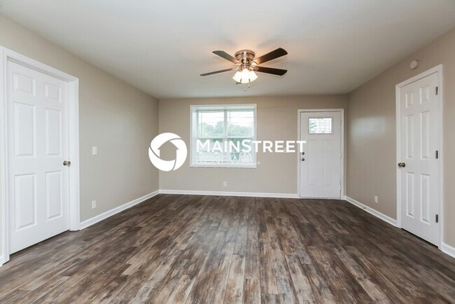 Photo - 3 Bedroom Pet-Friendly Home in COLUMBIA, T...