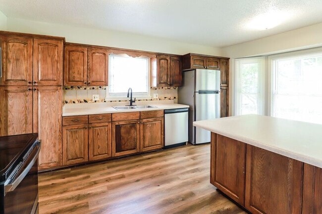 Photo - 800 NW 19 St