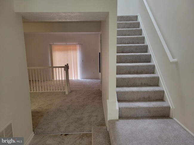 Photo - 977 Joshua Tree Ct Townhome