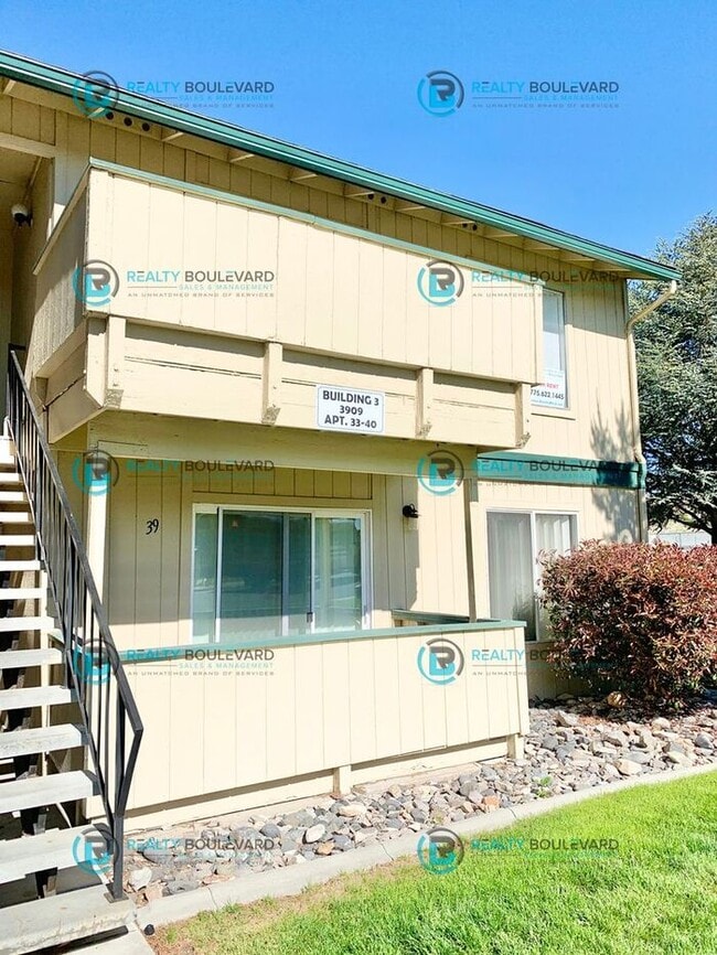Photo - Great 2 Bedroom 1 Bathroom Apartment Near TMCC!!! Private Balcony, Laundry, Pool & Community Amen...