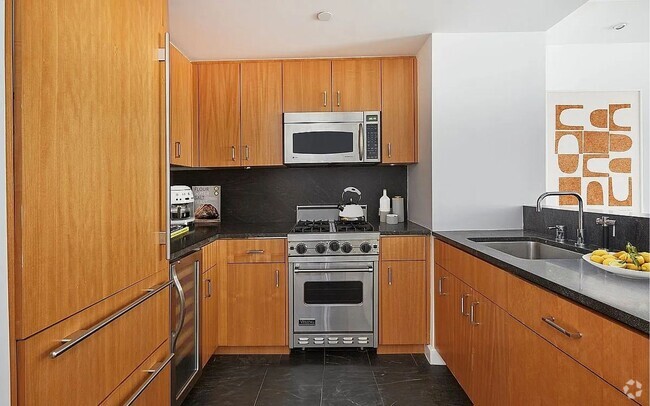 Building Photo - Luxury 1 Bedroom 1 Bathroom  Available Unit 4E Rental