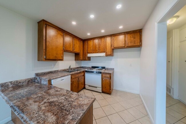 Photo - 16581 Sabot Ln Unit 16581 Sabot #2