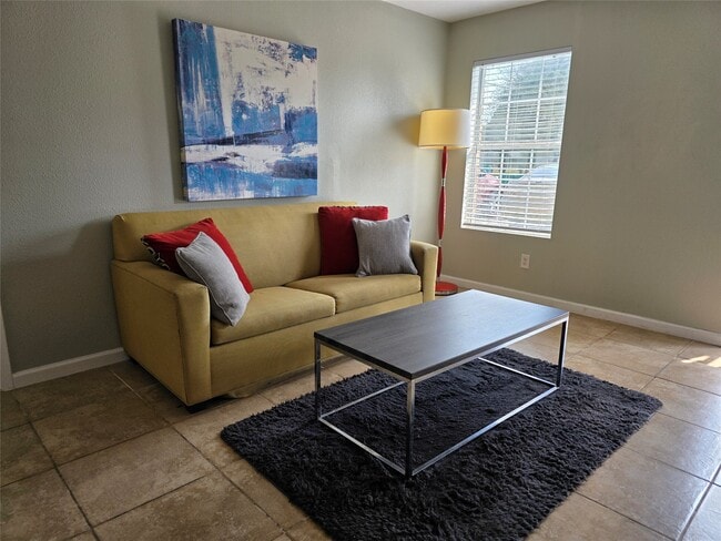 Photo - 1500 Oleander Dr Unit A