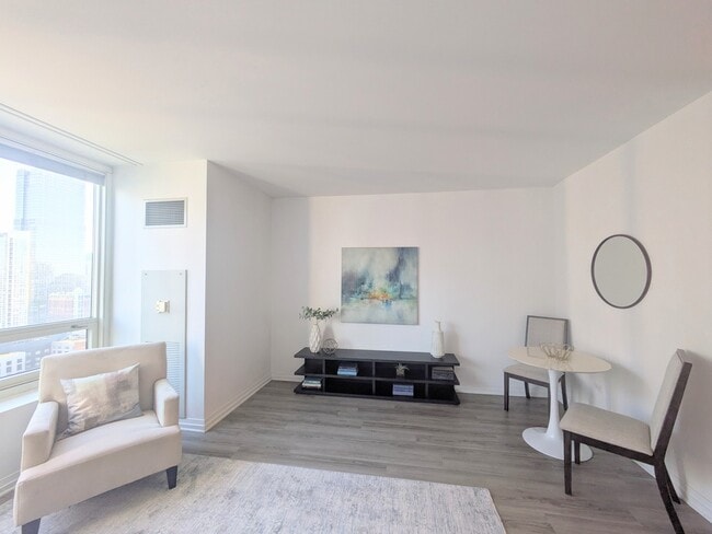 Photo - 33 W Ontario St Unit 26C