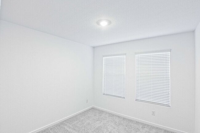 Photo - 1937 Ventasso Blvd