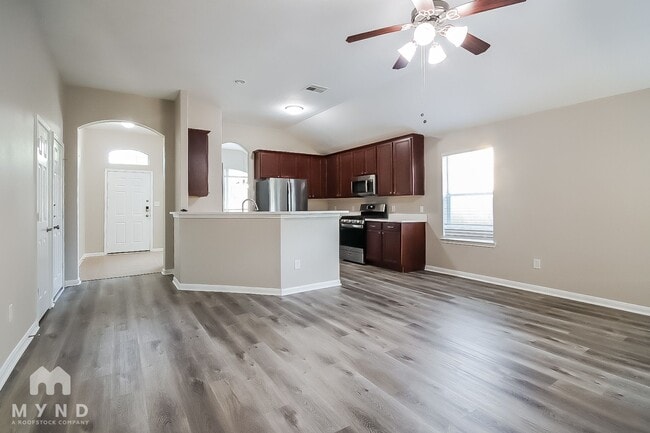 Photo - 8630 W Highlands Crossing