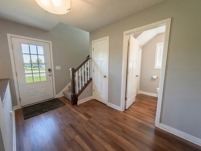 Photo - Pristine 3bed 3bath Townhome in Woodbury!