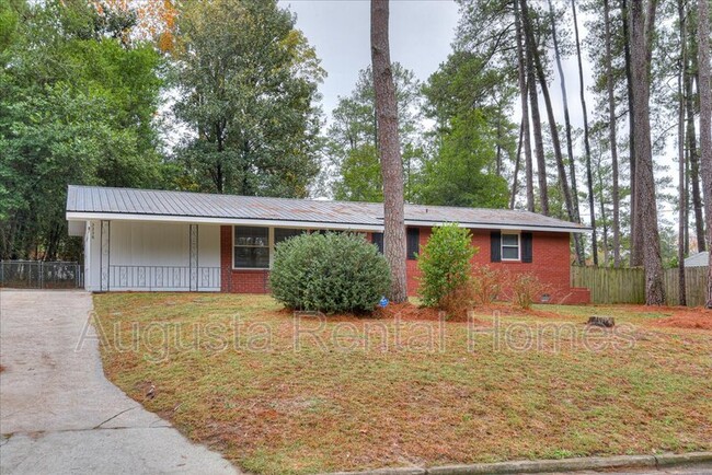 Photo - 3338 Oakridge Dr House