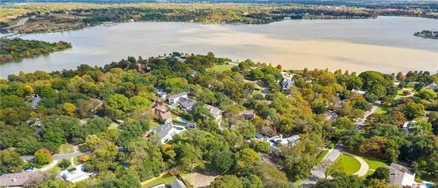 Photo - 7141 Twin Tree Ln